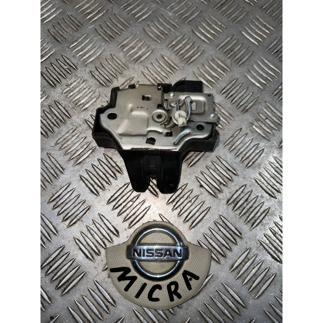 Замок крышки багажника Nissan Micra (K12) (2002-2011) 90502EY10D