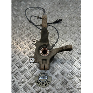 Кулак поворотный правый Nissan Micra (K12) (2002-2011) 40014AX600