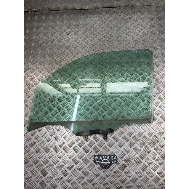 Стекло двери переднее левое Nissan Navara D40 (2005-2013) 80301EB310