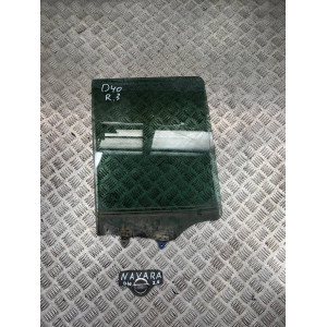 Стекло двери заднее правое Nissan Navara D40 (2005-2013) 82300EB320