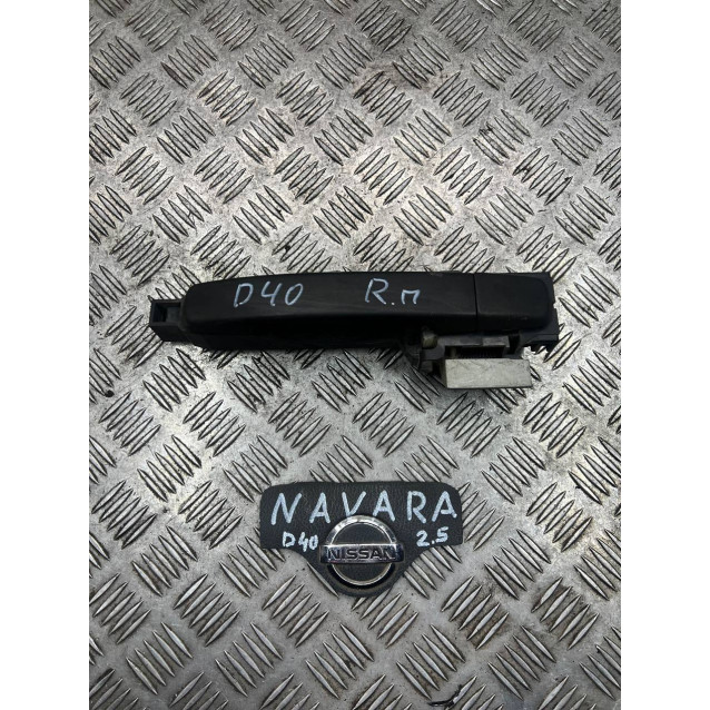Ручка двери наружная правая передняя Nissan Navara D40 (2005-2013) 80610EB300