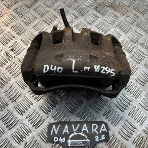 Супорт передній лівий Nissan Navara D40 (2005-2013) 41011EB30A