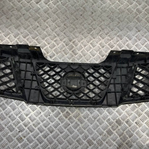 Рещітка радіатора Nissan Navara D40 Pathfinder (2006-2014) 62310EB400