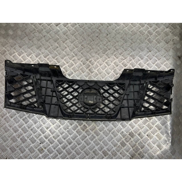 Рещітка радіатора Nissan Navara D40 Pathfinder (2006-2014) 62310EB400