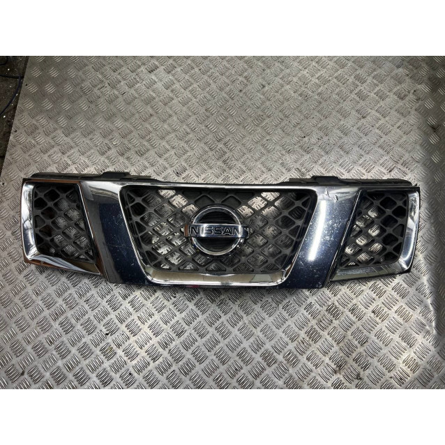 Рещітка радіатора Nissan Navara D40 Pathfinder (2006-2014) 62310EB400
