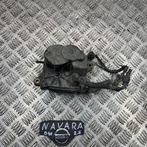 Актуатор электропривод моторчик коробки передач Nissan Navara D40 (2005-2013) 2,5 dCi 332518S011