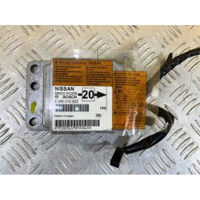 Блок управления AIRBAG Nissan Navara D40 (2010-2013) 988205X20B