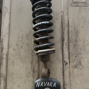 Пружина передняя и аммортизатор передний Nissan Navara D40 2005-2013 ( в сборе ) 56100EB39C