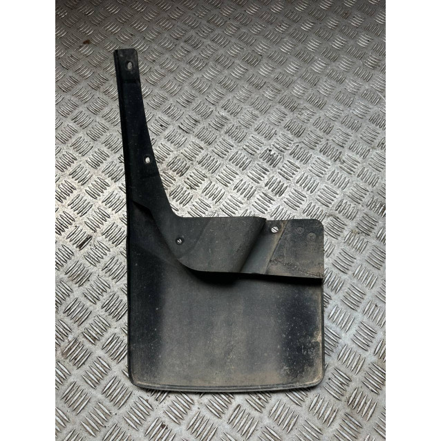 Брызговик задний правый Nissan Navara D40  2005-2013