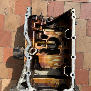 Поддон полуподдон двигателя 1,6 верхний Nissan Note E11(2006-2013) Tiida C11 11111BX005