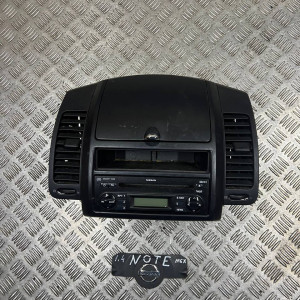 Бардачок центральный с автомагнитолой Nissan Note E11(2006-2013) 28185BH00A 68261BH05A
