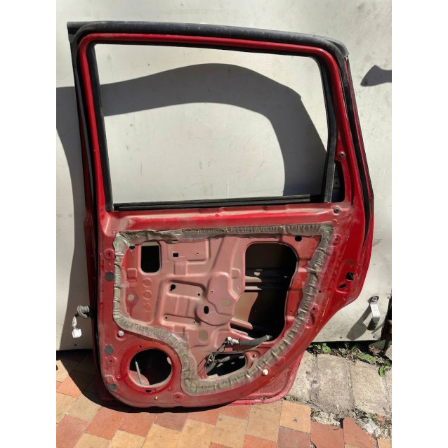 Дверь задняя правая Nissan Note E11 (2006-2013) H21529U0M0