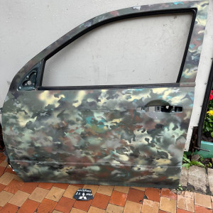 Дверь передняя левая Nissan Note E11 (06-13) H01539U0M0