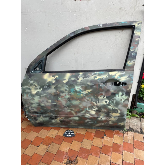 Дверь передняя левая Nissan Note E11 (06-13) H01539U0M0