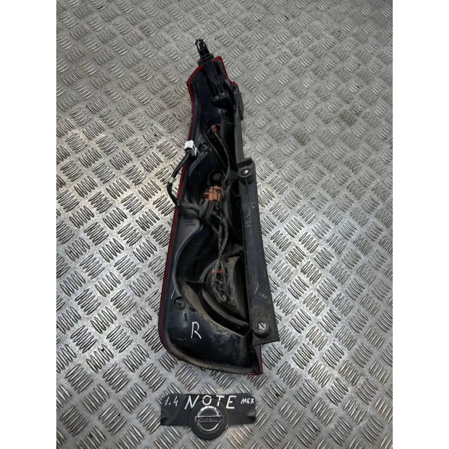 Фонарь правый Nissan Note E11 (2009-) 26550BH00A