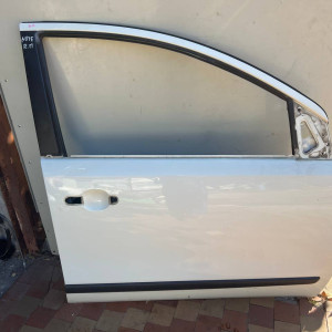 Дверь передняя правая Nissan Note E11 (06-13) H01529U0M0