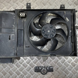 Диффузор с вентилятором радиатора Nissan Note E11(06-13) 21481AX800