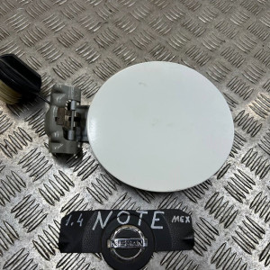 Лючок бензобака Nissan Note (E11) (2006-2013) 788309U00A