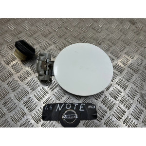 Лючок бензобака Nissan Note (E11) (2006-2013) 788309U00A