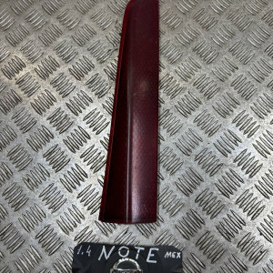 Фонарь отражатель левый Nissan Note E11(2006-2013) 26558BH00A