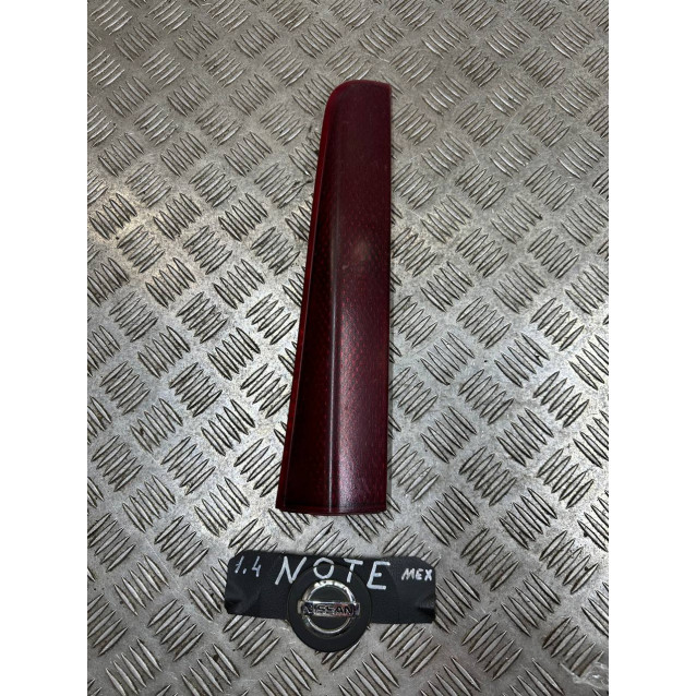 Фонарь отражатель левый Nissan Note E11(2006-2013) 26558BH00A