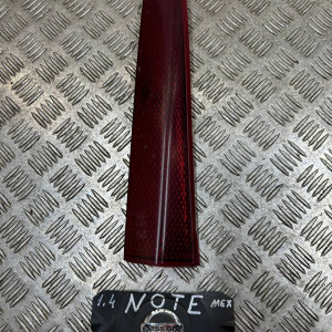 Фонарь отражатель правый Nissan Note E11(2006-2013) 26553BH00A