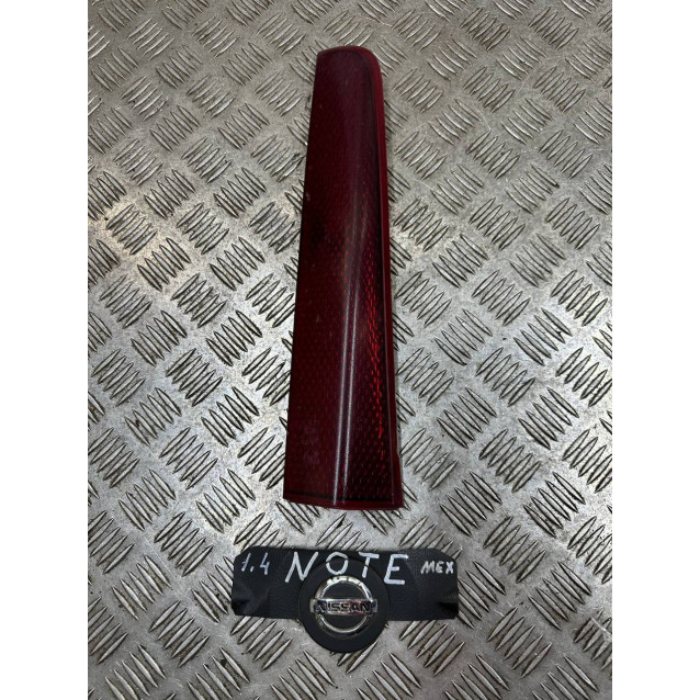 Фонарь отражатель правый Nissan Note E11(2006-2013) 26553BH00A