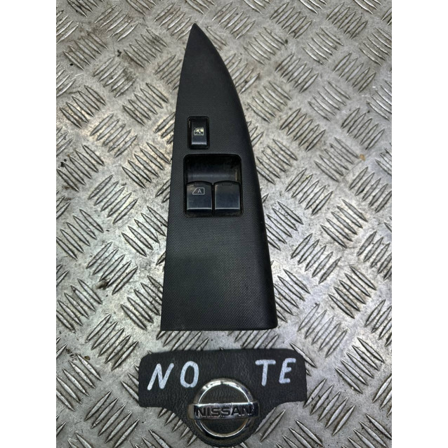 Блок управления стеклоподъемниками Nissan Note E11(06-13) 254019U11A