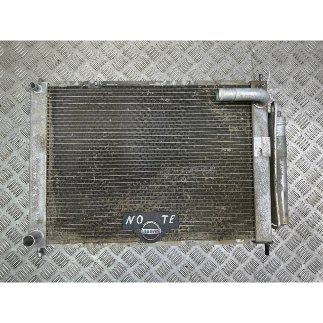 Радиатор охлаждения двигателя основной Nissan Note E11 (2006-2013) 1.6 МКПП 21400BC40C 21400BC00B