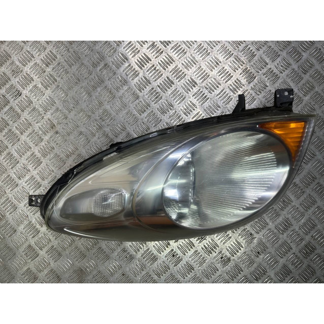 Фара правая Nissan Note E11 (09-13) 260109U100 *дефект стекла на фото