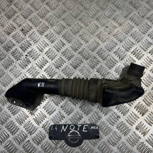 Воздухозаборник Nissan Note E11(2006-2013) 1,4 16554BC000