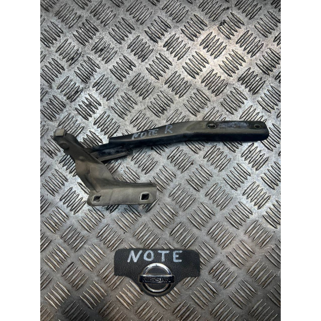 Петля капота Nissan Note E11(2006-2013) 654011U600 654001U600