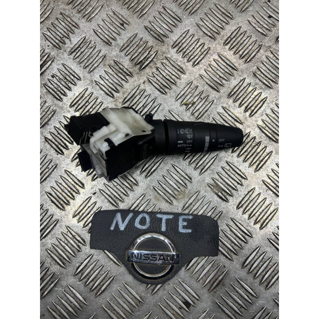 Переключатель подрулевой правый Nissan Note (E11) (2006-2013) 252609U00A