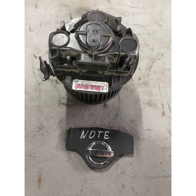 Моторчик печки Nissan Note (E11) (2006-2013) 272269U01A 