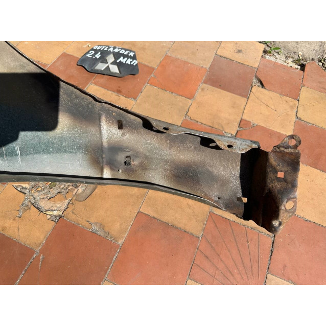 Крыло переднее левое Mitsubishi Outlander CU (2003-2008) MR990117
