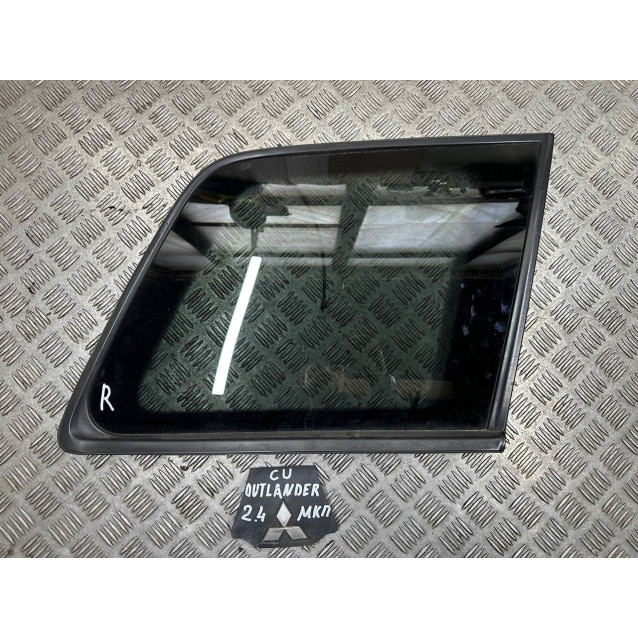 Стекло в кузов заднее правое (форточка) Mitsubishi Outlander CU (2003-2008) MR574296