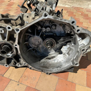 Коробка передач Mitsubishi Outlander CU МКПП (2003-2008) 2,4 MN168852