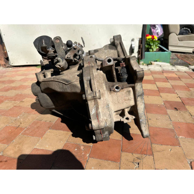 Коробка передач Mitsubishi Outlander CU МКПП (2003-2008) 2,4 MN168852