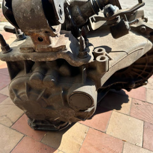 Коробка передач Mitsubishi Outlander CU МКПП (2003-2008) 2,4 MN168852