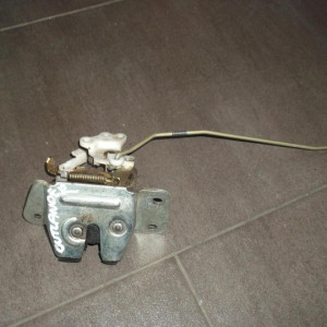 Замок крышки багажника Mitsubishi Outlander CU (2003-2008) MN175098