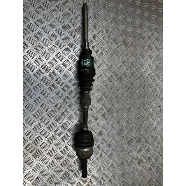 Полуось привод передний левый Mitsubishi Outlander CU (2003-2008) 2.4 МKПП