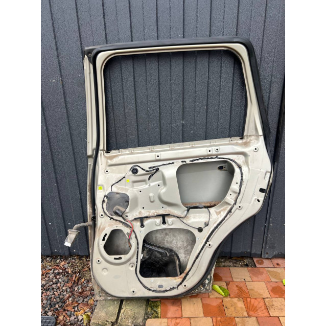 Дверь задня права Mitsubishi Outlander XL (06-14) 5730A246 5730A248