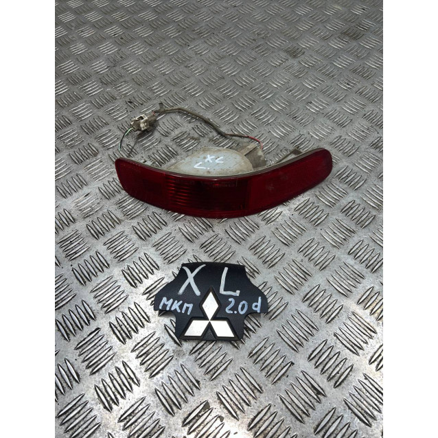 Катафот (отражатель) заднего бампера Mitsubishi Outlander XL (2006-2014) 8337A030 *левый