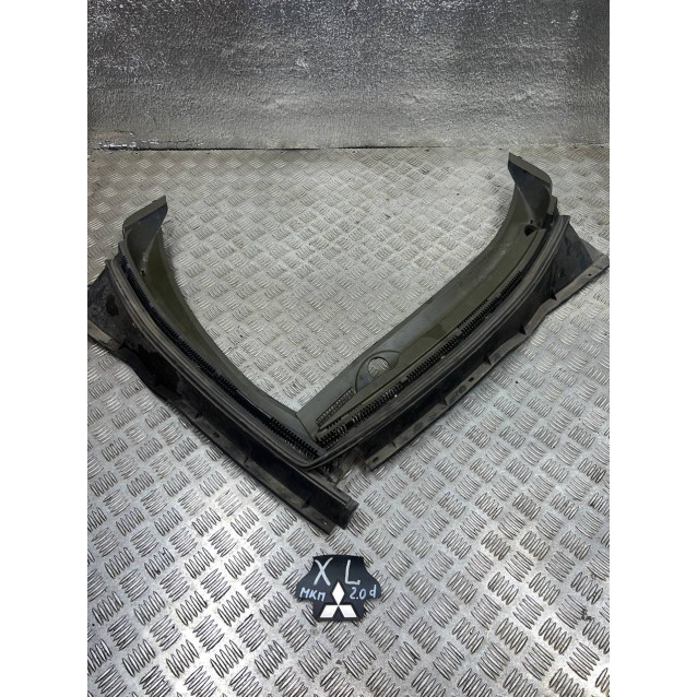 Жабо пластик панель під лобове скло (двірники) Mitsubishi Outlander XL (2006-2014) 7405A241 7405A440 *комплект