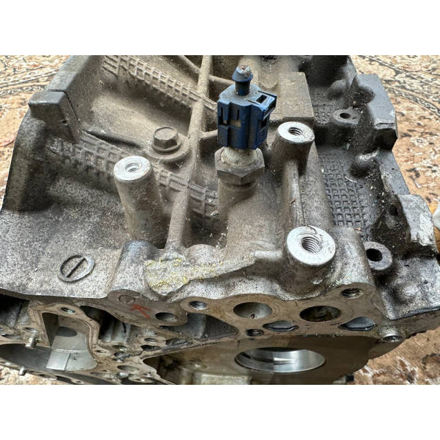 Блок цилиндров двигателя Mitsubishi Outlander XL (2006-2014) 3,0 1050A416 1050A834