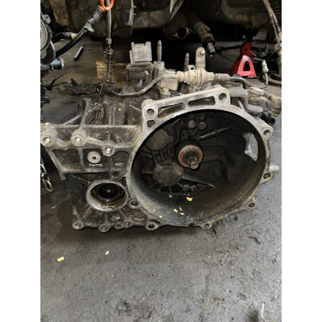 Коробка передач Mitsubishi Outlander XL (2006-2014) 2,0D МКПП 2500A092