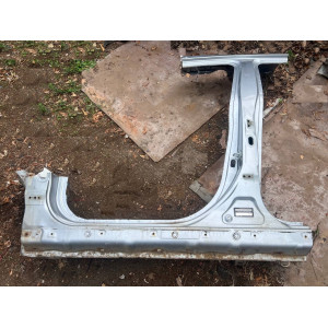 Порог с стойкой средней Mitsubishi Outlander XL (2006-2014)