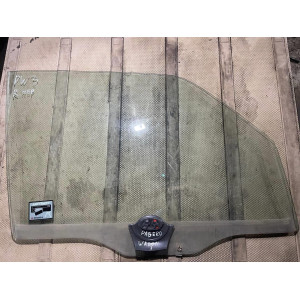 Стекло двери переднее правое Mitsubishi Pajero W3 (2000-2006) 5706A232
