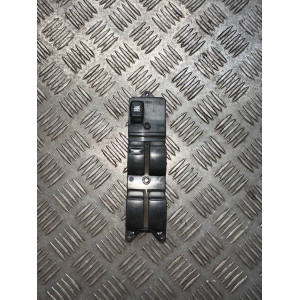 Блок управления стеклоподъемниками Mitsubishi Pajero W3 (2000-2006) MR587931 8608A002