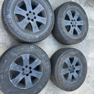 Диск колесный шини резина Nissan Pathfinder Navara D40 (2006-2014) 403003X00A 40300EB610